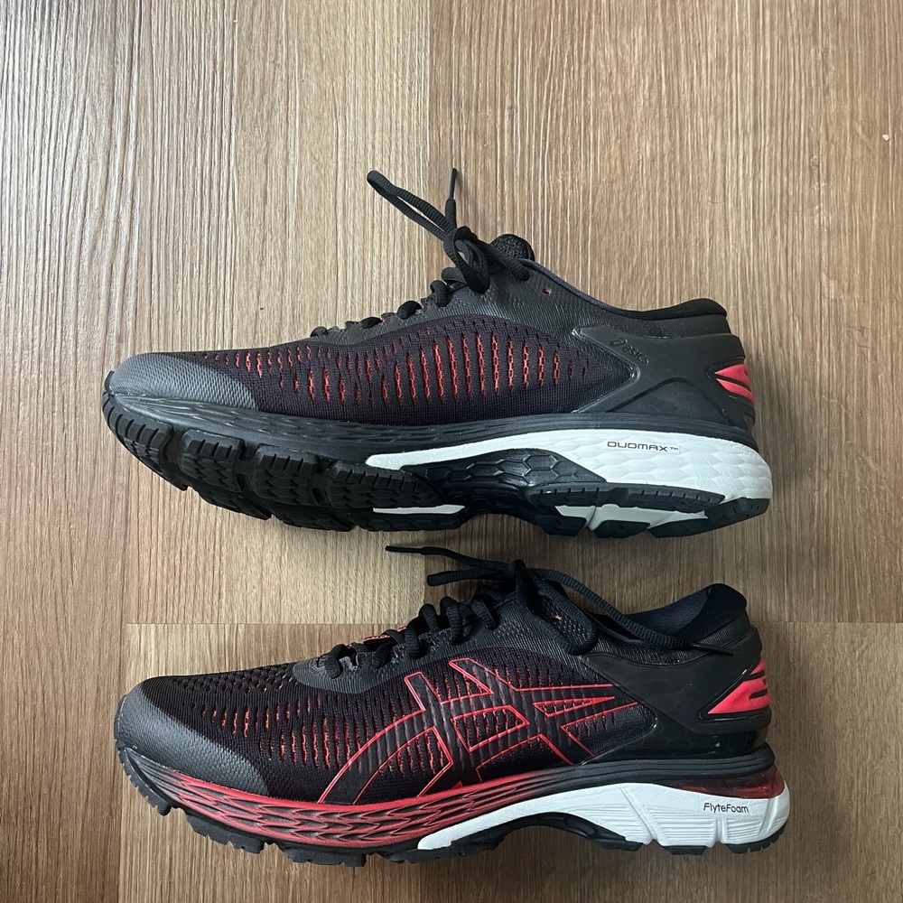 ASICS Gel Kayano Black/Red